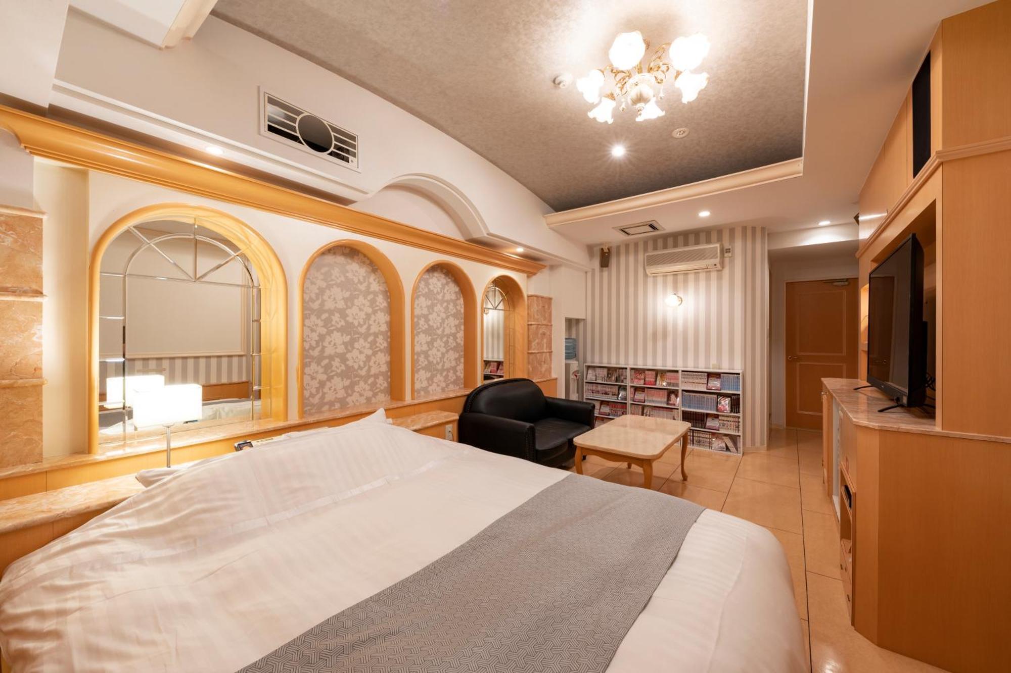 Hotel Luna Sendai -Adult Only Exteriör bild