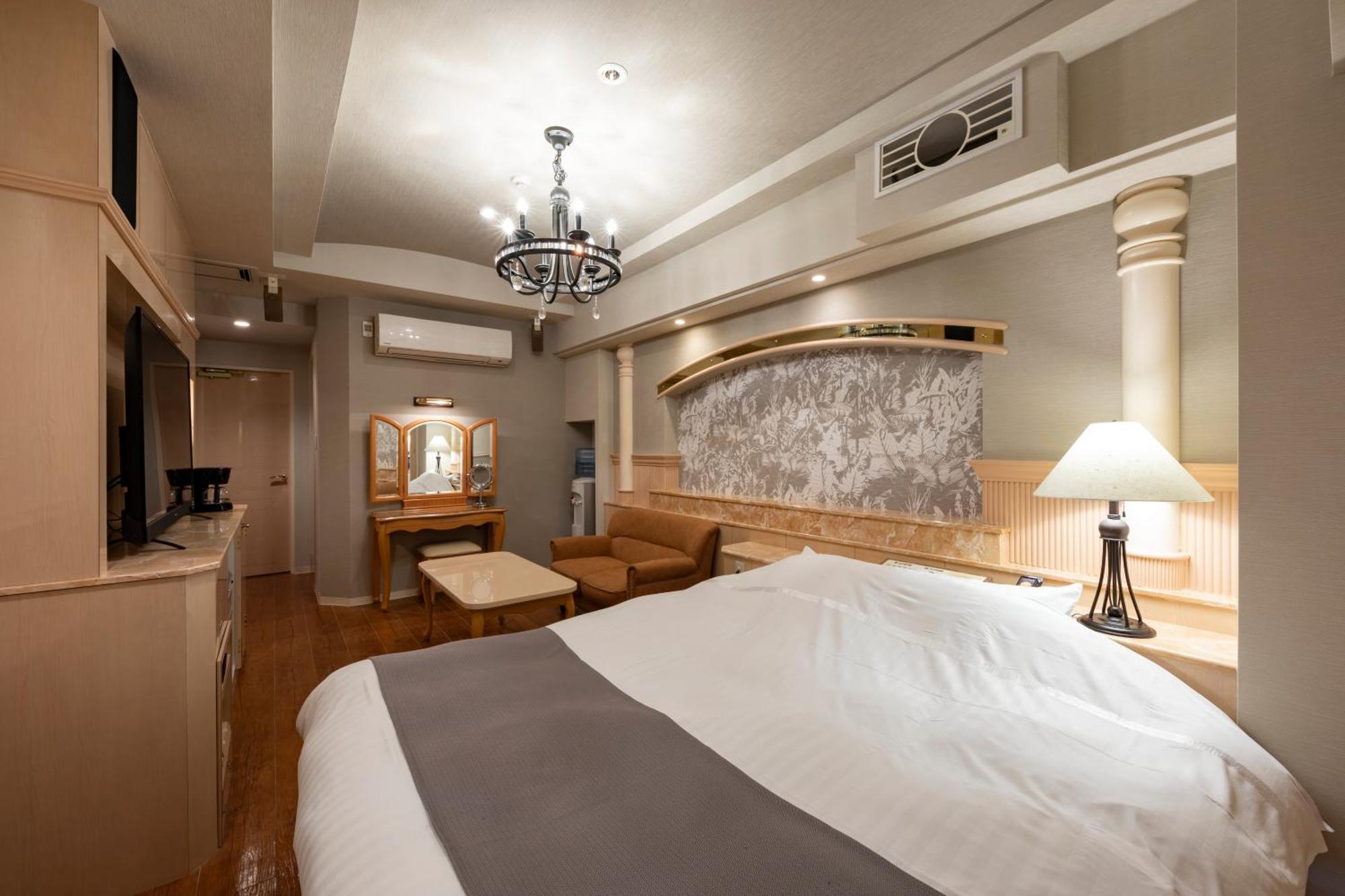 Hotel Luna Sendai -Adult Only Exteriör bild