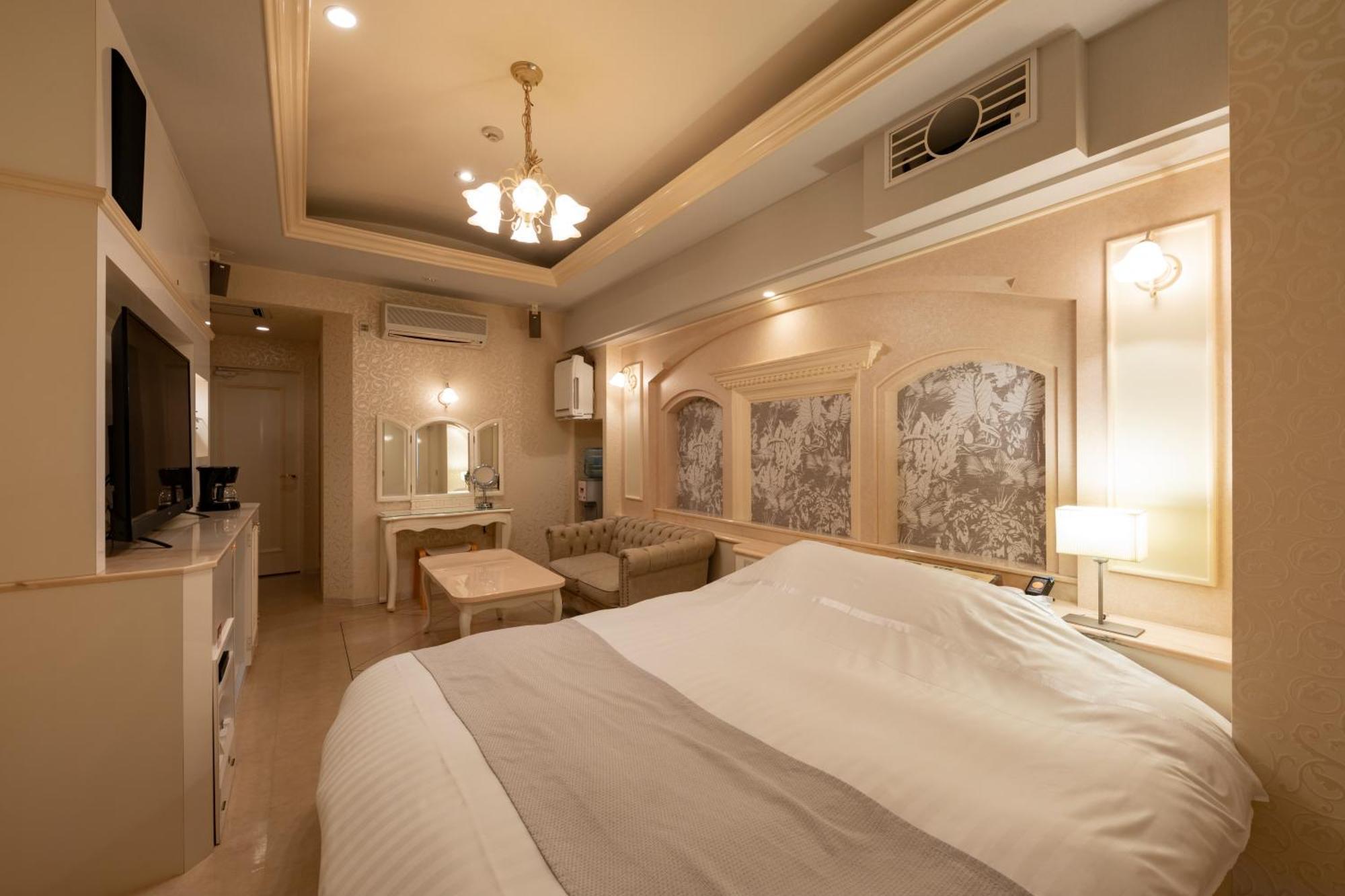 Hotel Luna Sendai -Adult Only Exteriör bild
